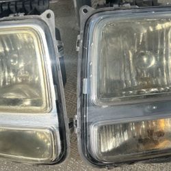 NITRO DODGE HEADLIGHTS