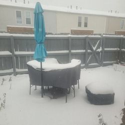 Patio Table w/umbrella and Pit