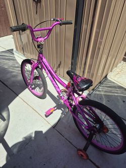Girls bike