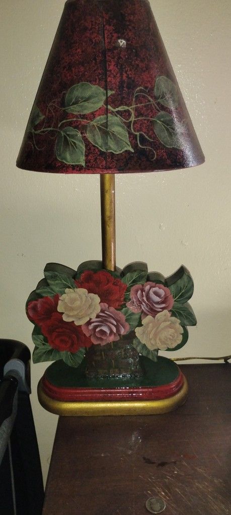 1980s Vintage Floral Table Lamp 