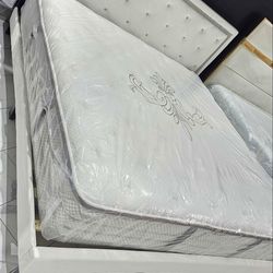 NEW IN BOX King Size Leather White Platform Bed Frame NO BOXSPRING REQUIRED