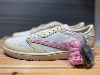 Travis Scott Shy Pink Jordan 1 Brand New DS OG ALL Size 13M