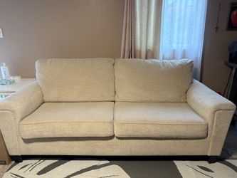 Beautiful like new white couch