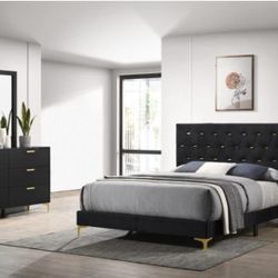Beautiful Modern Black and gold  fabric upholstered bedroom set