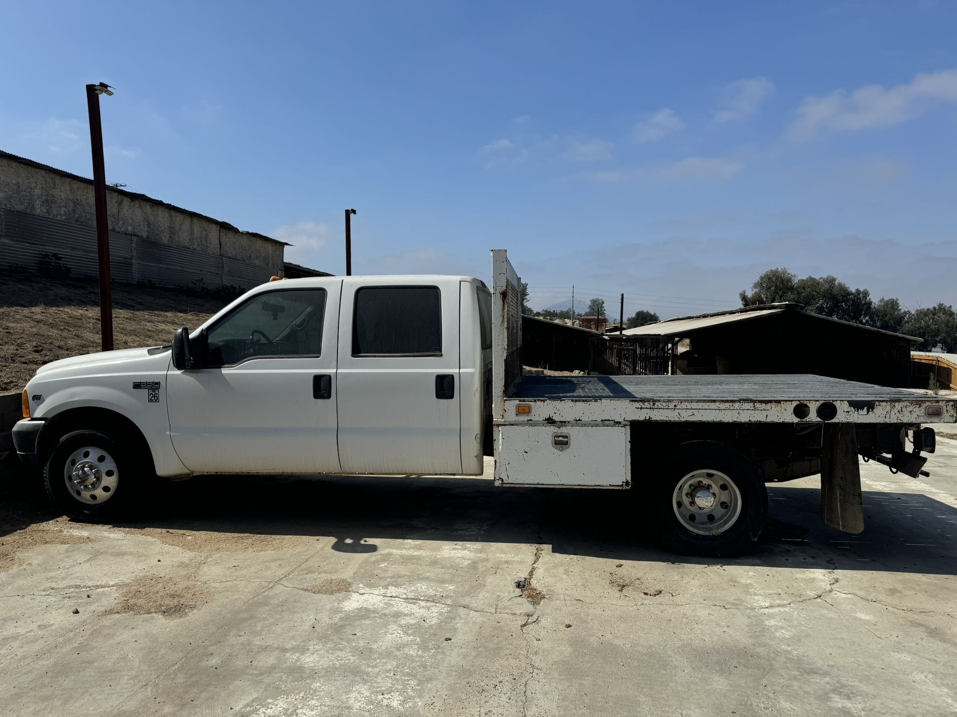 2000 F350 Flatbed V10 2wd Needs Work