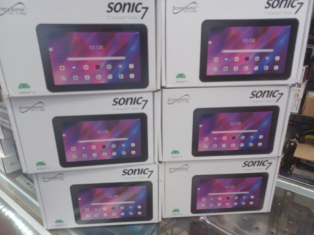 Excellent Gift 🎁 Item.  7" Android Tablets.  Webcam Bluetooth WiFi 