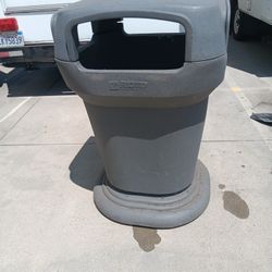 Commercial Trash Container