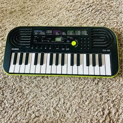 Casio SA-46 32 Mini Keys Musical Keyboard (Black/Green)