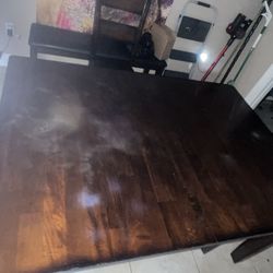 Dining Room Table 