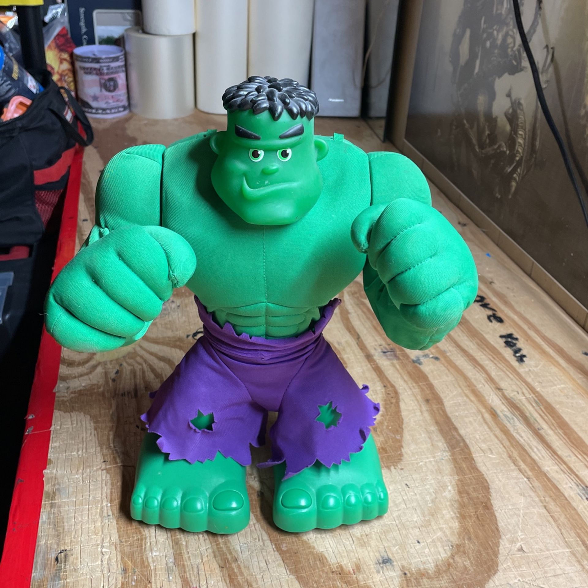 Rare Marvel Walking Dancing Sing Hulkey Pokey