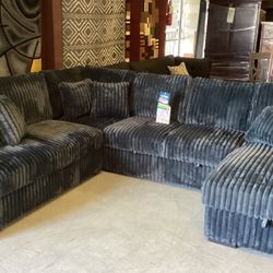New Sofas Sectional With A Pullout Bed Free Delivery