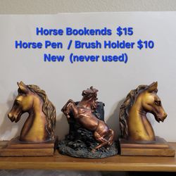 NEW Horse Bookends and Pen Holder