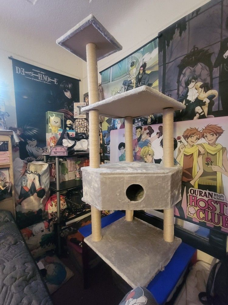 Cat tower 