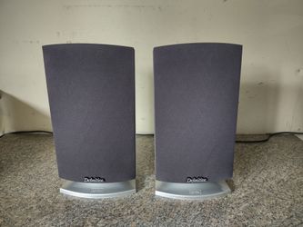Definitive bookshelf speakers