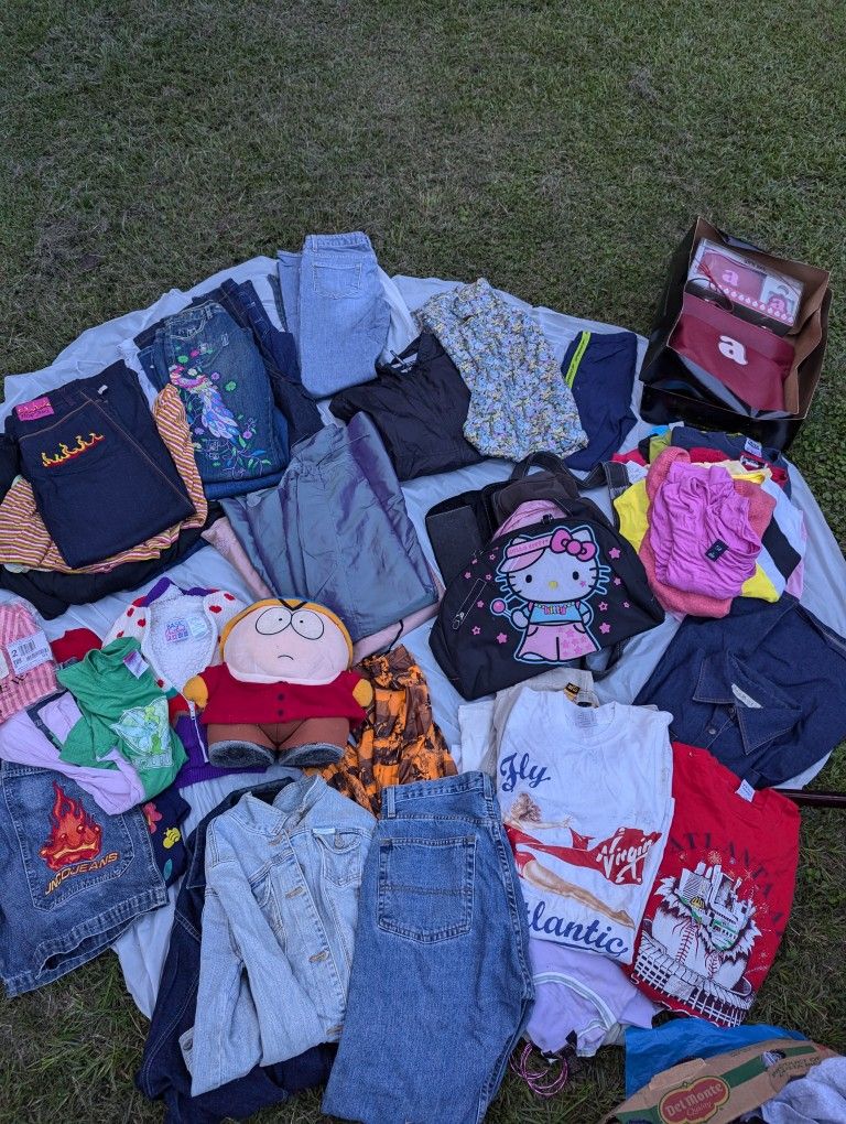 90's- Y2K fashions And Accessories - Hello Kitty,Jnco, Abercrombie