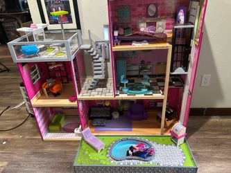 Huge doll house