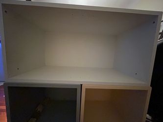 Floating shelves
