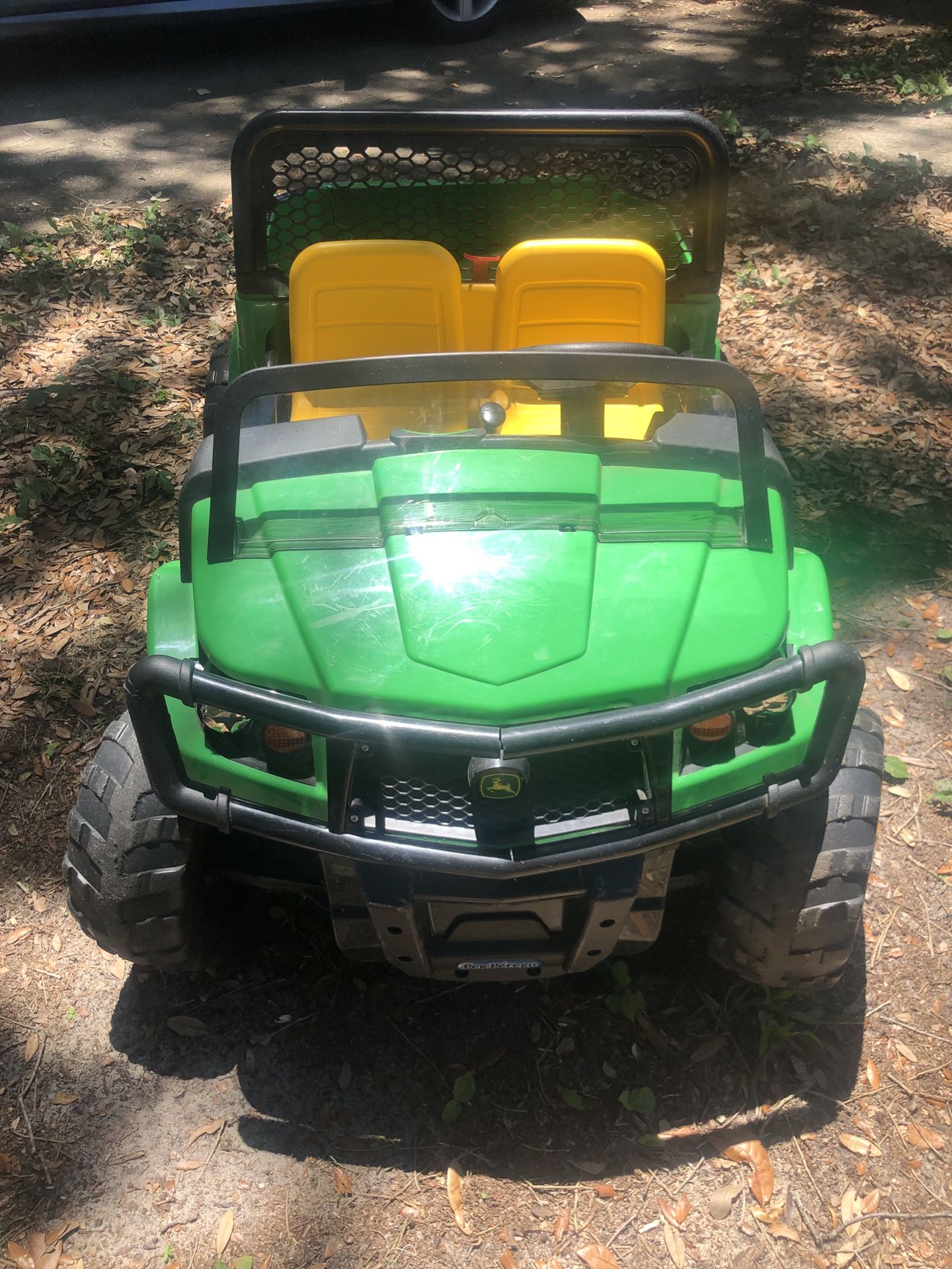 Power wheels John Deere Gator 12v