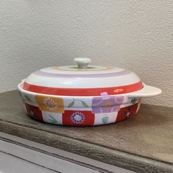 serving dish with lid