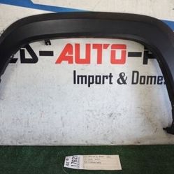 2016-2021 TOYOTA TACOMA LEFT FRONT WHEEL FLARE FENDER ARCH MOLDING OEM AX17621