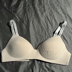 Victoria’s Secret PINK WIRELESS BRA 36C 