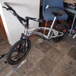 Selling My 20" BMX Bike With Solid Smooth 20"Mags Wearing A Matching Pair Of Shoes 80 To 100% Tread 