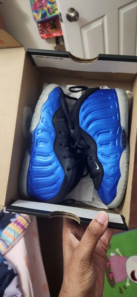 10c Nike Foamposite 