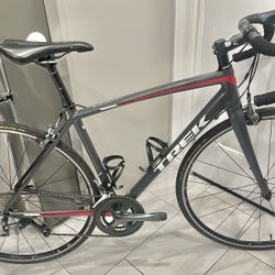 Trek Emonda ALR4 Road Bicycle Size 52 In Great Condition