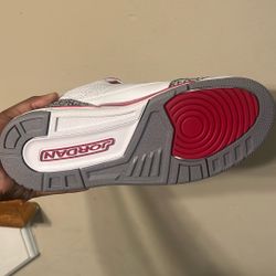 Air Jordan 3 Retro Cardinal Red Sneakers