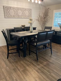 Dinning Table