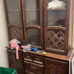 China Cabinet and Table (heavy!)