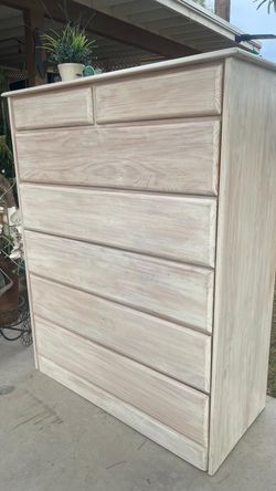 Gorgeous 7 drawers tall chest