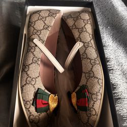 Gucci Bow Slippers 