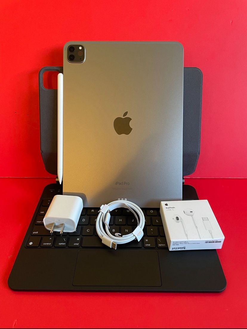 128GB Apple IPad Pro 11” 4th Generation (2022 Model / M2 chip ) with Keyboard, pen & Accessories (512GB $850)