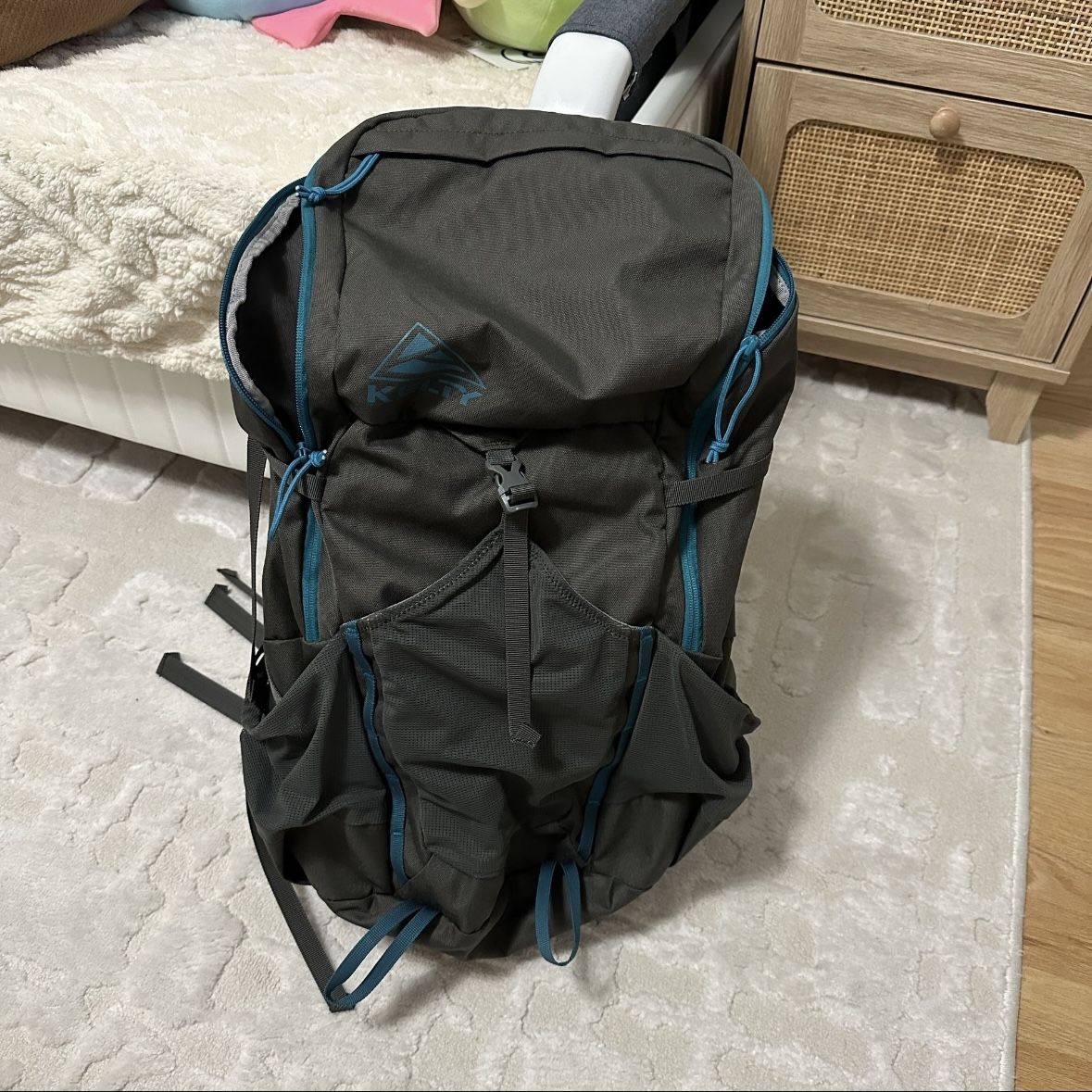 NEW Never used Kelty Asher 35 Hiking backpack