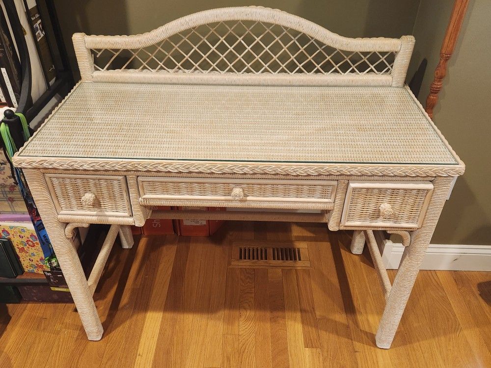 Henry Link Wicker with Glass Top Vanity Desk