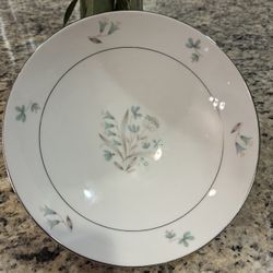 Vintage Mikasa Narumi Fine China Round Serving Bowl 9”