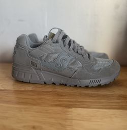 Saucony shadow 5000 Grey Sneaker