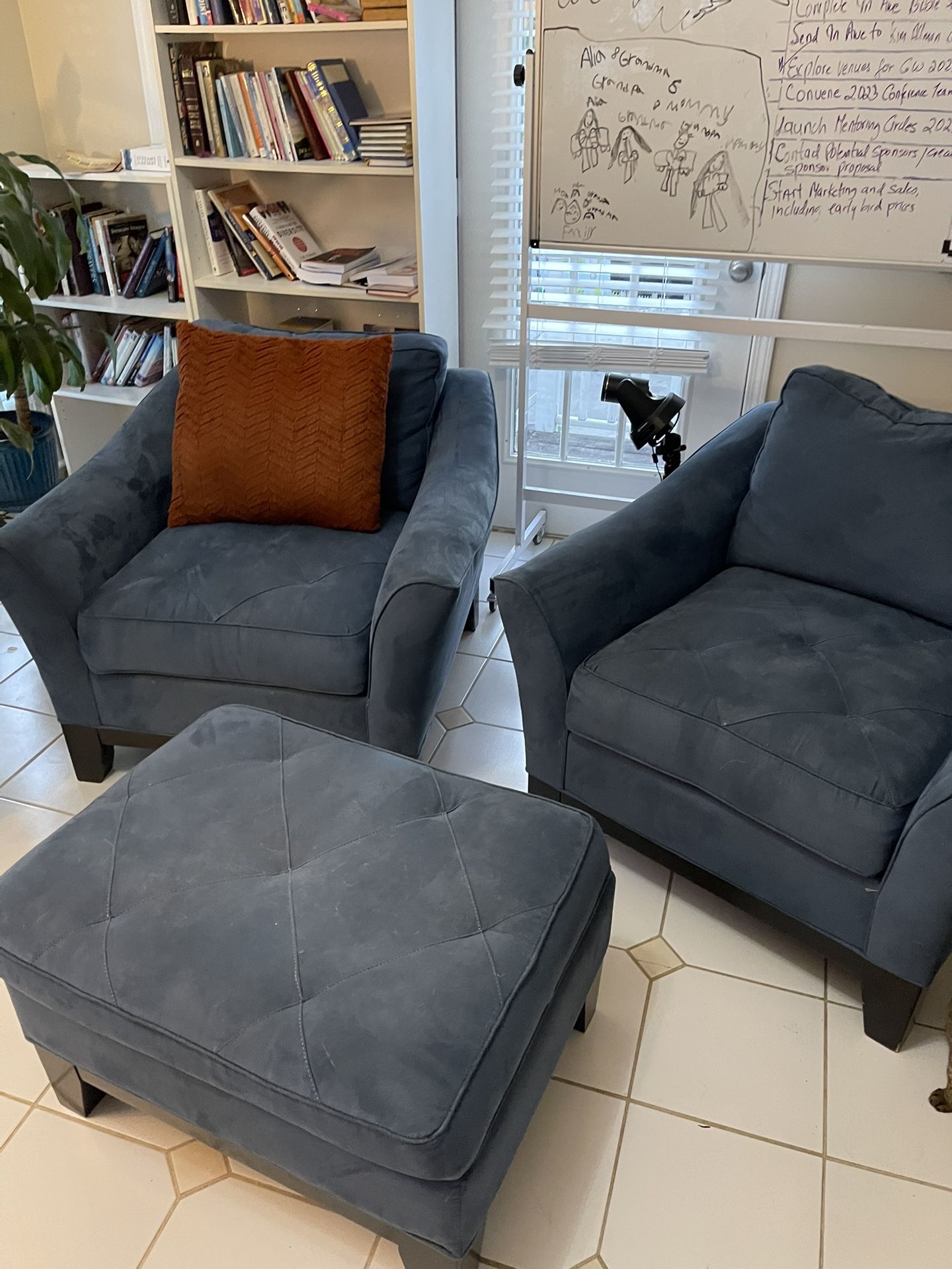 2 Or 4 Armchairs With Ottoman 