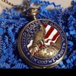 EAGLE POCKET WATCH--WORKS GREAT --WOODEN BOX AND GIFT BAG IS INCLUDED 