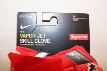 SUPREME 18aw Nike Vapor Jet Skill Bloves Red サイズL Supreme Nike Vapor Jet 4.0 Football Gloves Red - FW18 - US