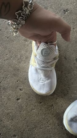 Nike Little Presto Toddler Shoes Triple White Size Us 10c Sneakers slip on