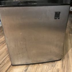 refrigerator in good condition
