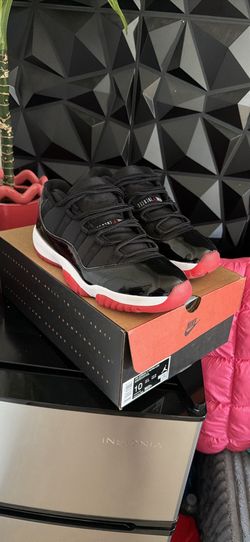 Jordan 11s size 10