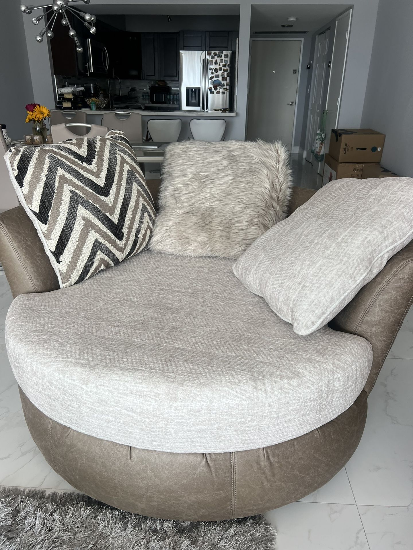 Brand New Swivel Chair
