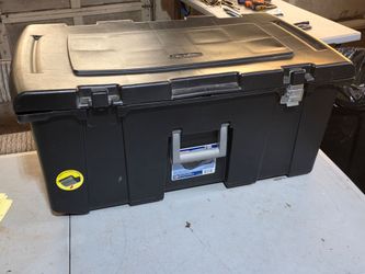 Sterilite 22 gallon heavy duty lockable wheeled trunk