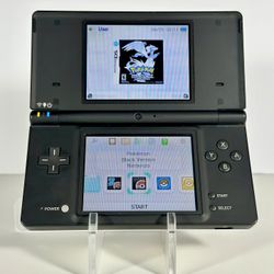 Nintendo DSI W/ Over 500+ Games Installed 