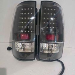 Chevy Tahoe 2007-2014 Headlights 