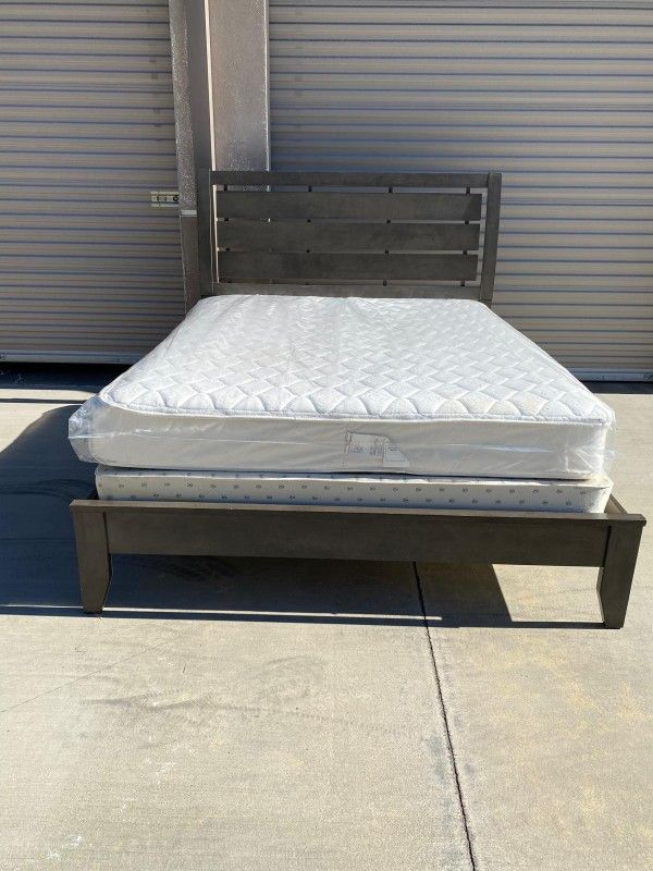 Queen Bed Frame With Mattress 