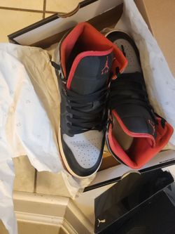 $10 Size 10 big kids/ men